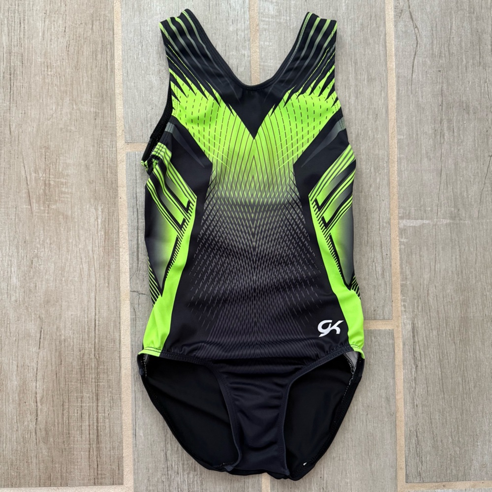 GK Girls Green and Black Leotard Size Large